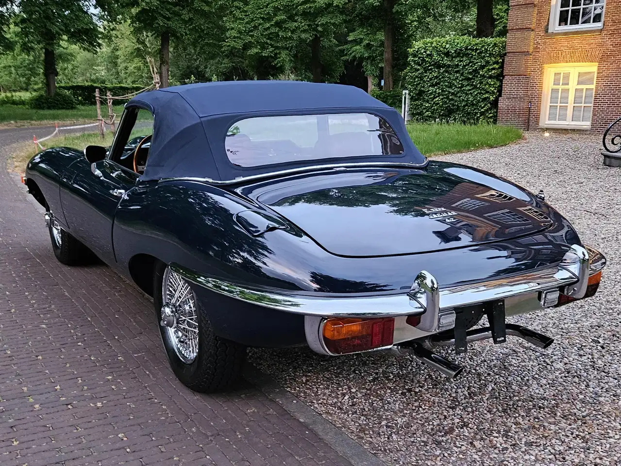 Jaguar E-Type 4.2 Series II Roadster, foto 4