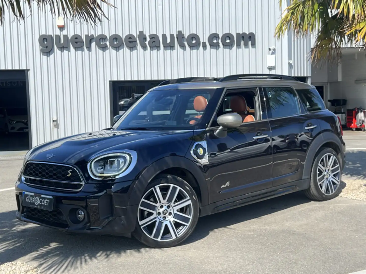 MINI Countryman C COOPER SE 125CH + 95CH YOURS ALL4 BVA6 Noir - 1