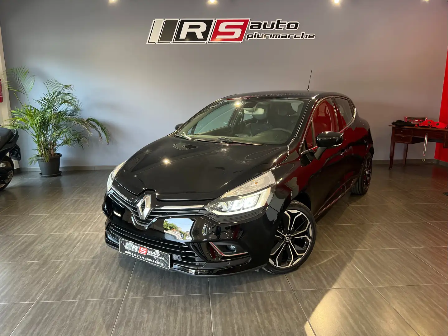 Renault Clio Clio 1.5 dci Moschino Intens 90cv Nero - 1