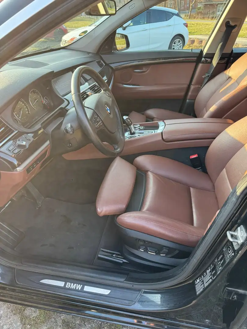 BMW 550 550i xDrive Gran Turismo Schwarz - 2
