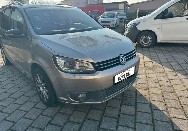 Volkswagen Touran ii 1.4 tsi 140 confortline 7 places toit panoramique reprise 240-mois sans apport