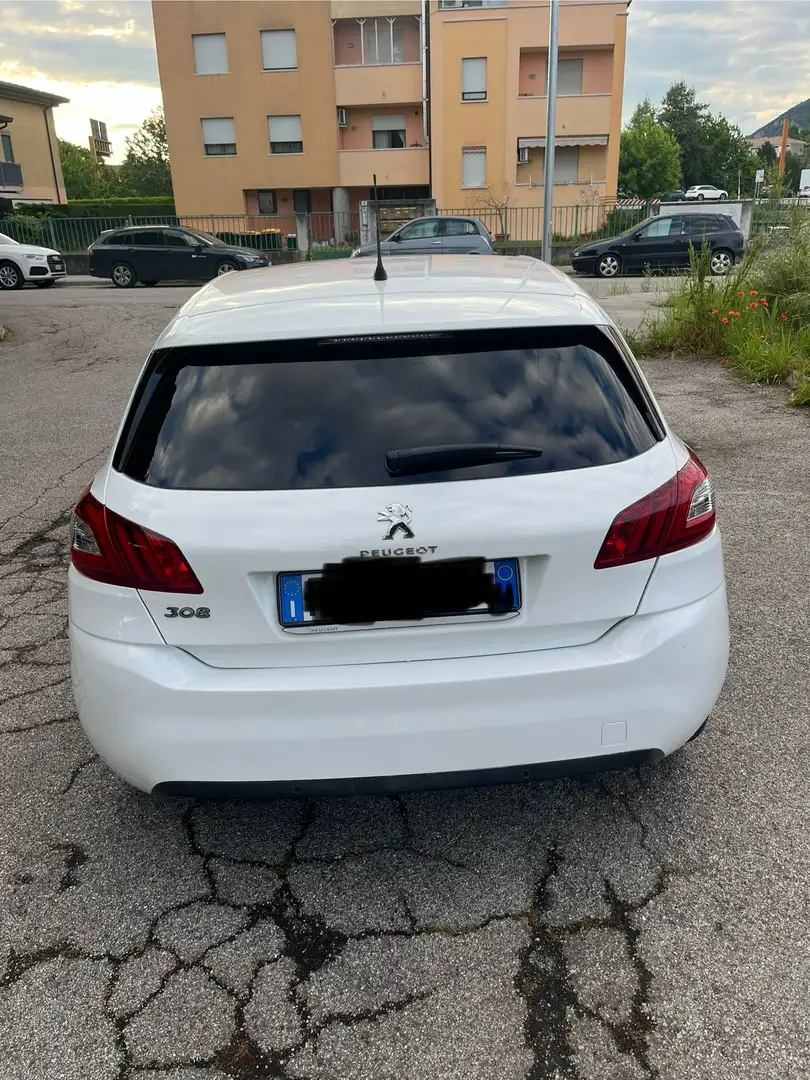 Peugeot 308 5p 1.6 bluehdi Allure s&s 120cv eat6 - 2