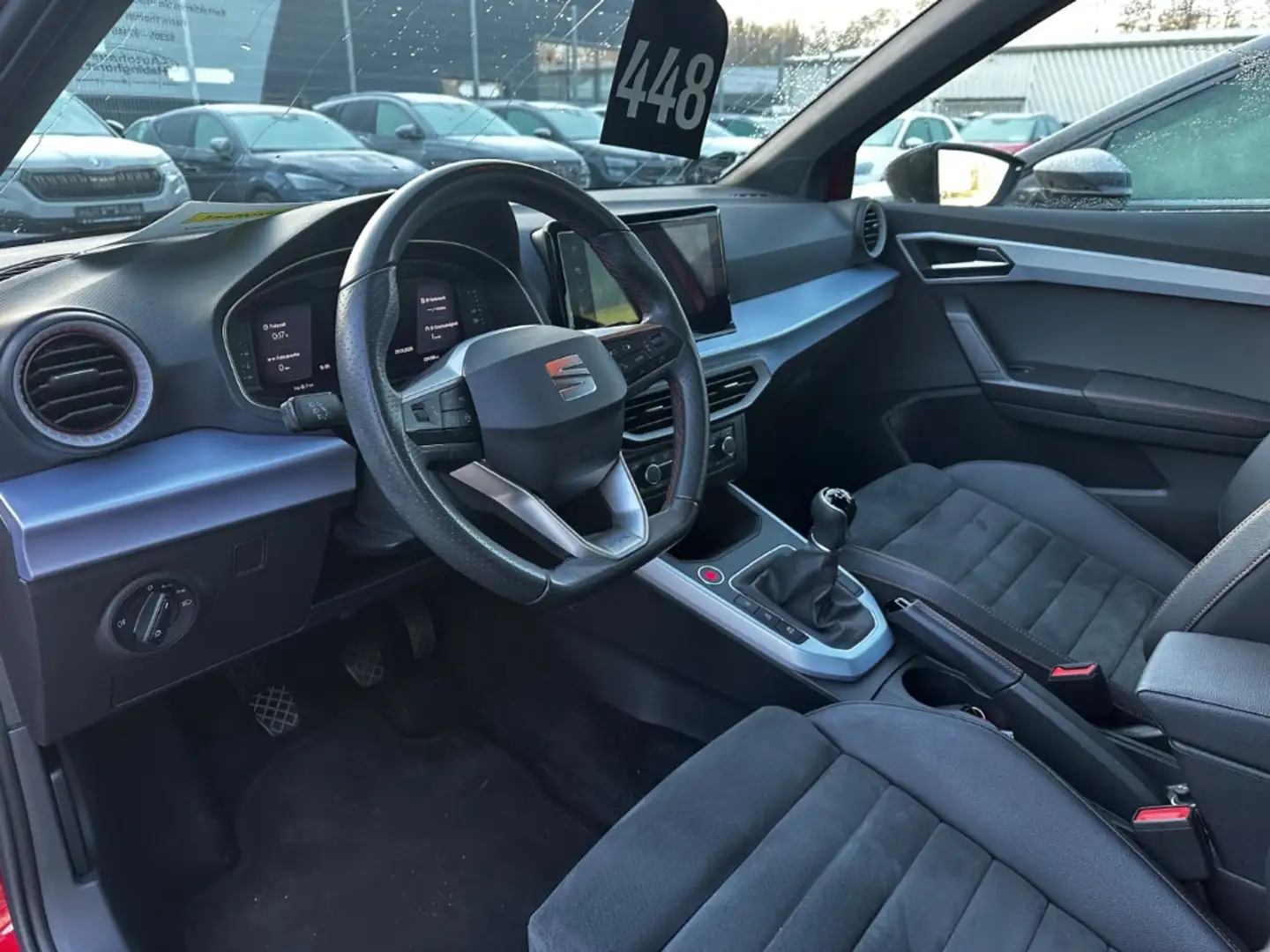 SEAT Arona 1.0 TSI FR Pro Navi Shz PDC Kessy LED FullLink Alu Rot - 2