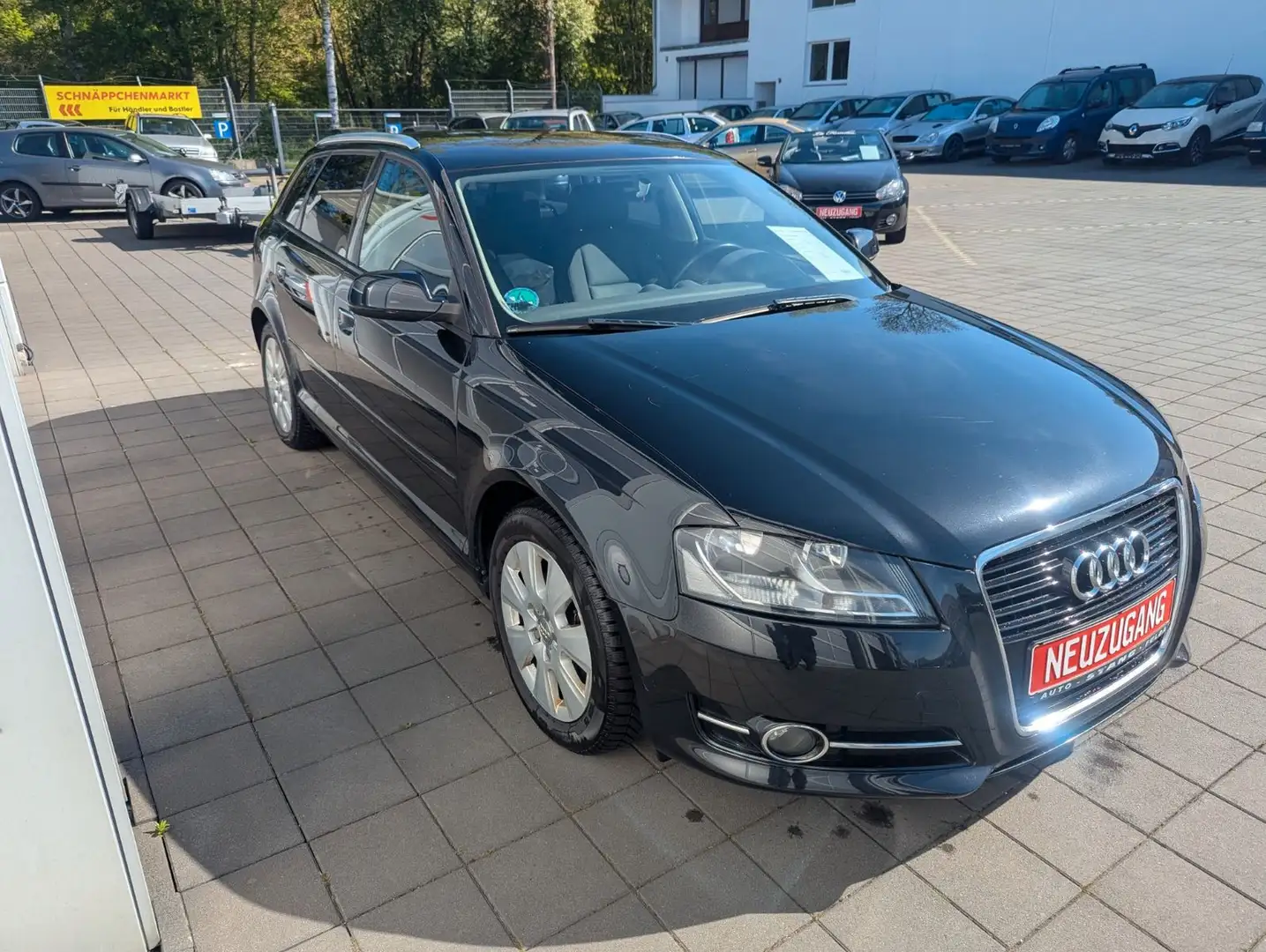 Audi A3 Sportback 1.4 TFSI *NAVI*8fach* Schwarz - 2