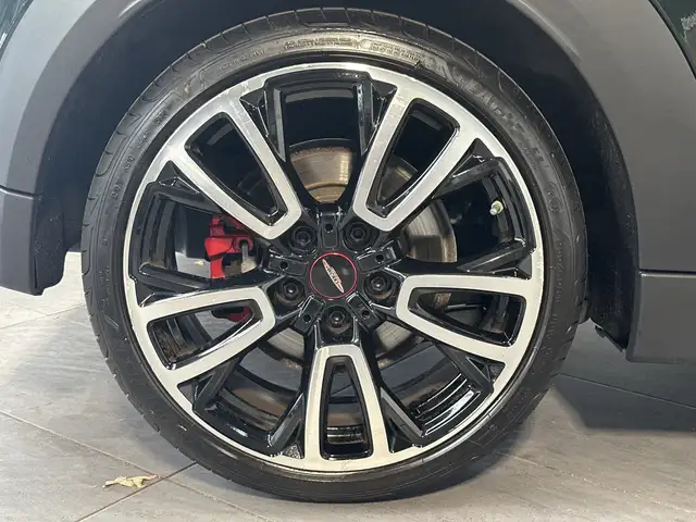 Mini Cooper view 5