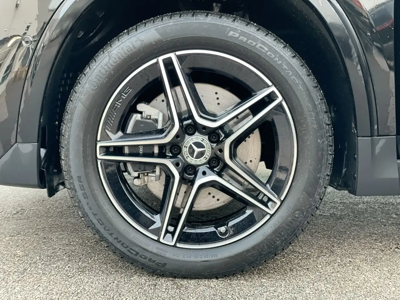 Mercedes-Benz GLA снимка Mercedes-Benz GLA