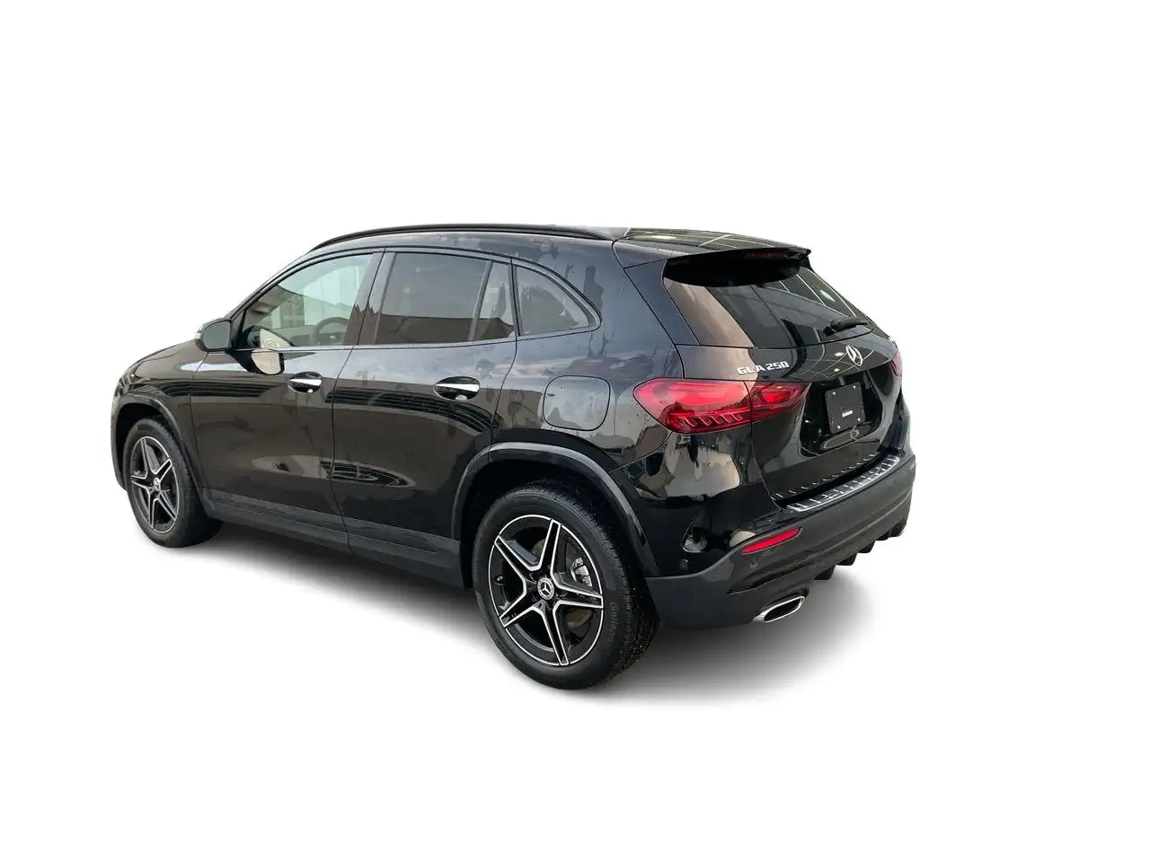 Mercedes-Benz GLA снимка Mercedes-Benz GLA