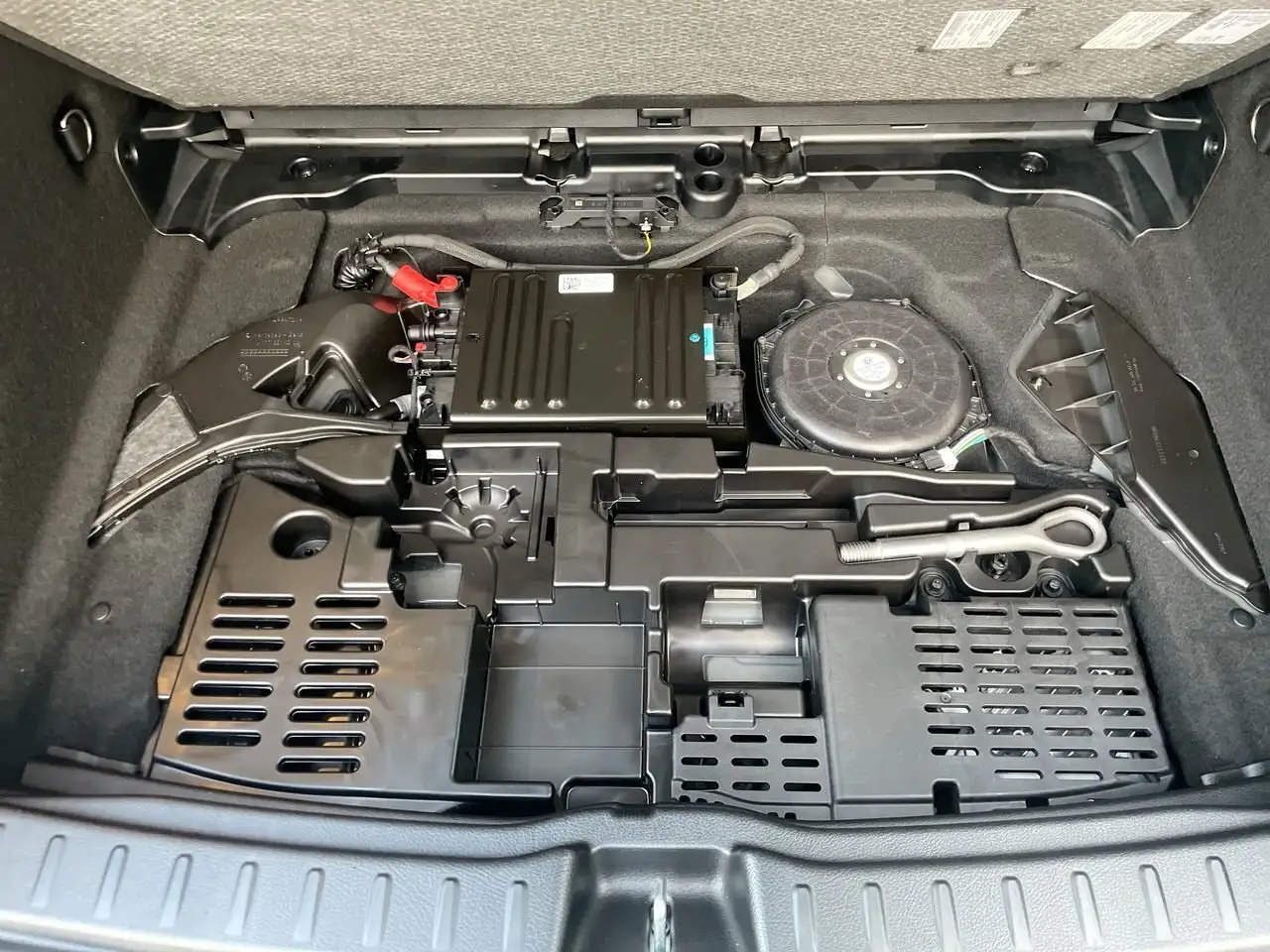 Mercedes-Benz GLA снимка Mercedes-Benz GLA