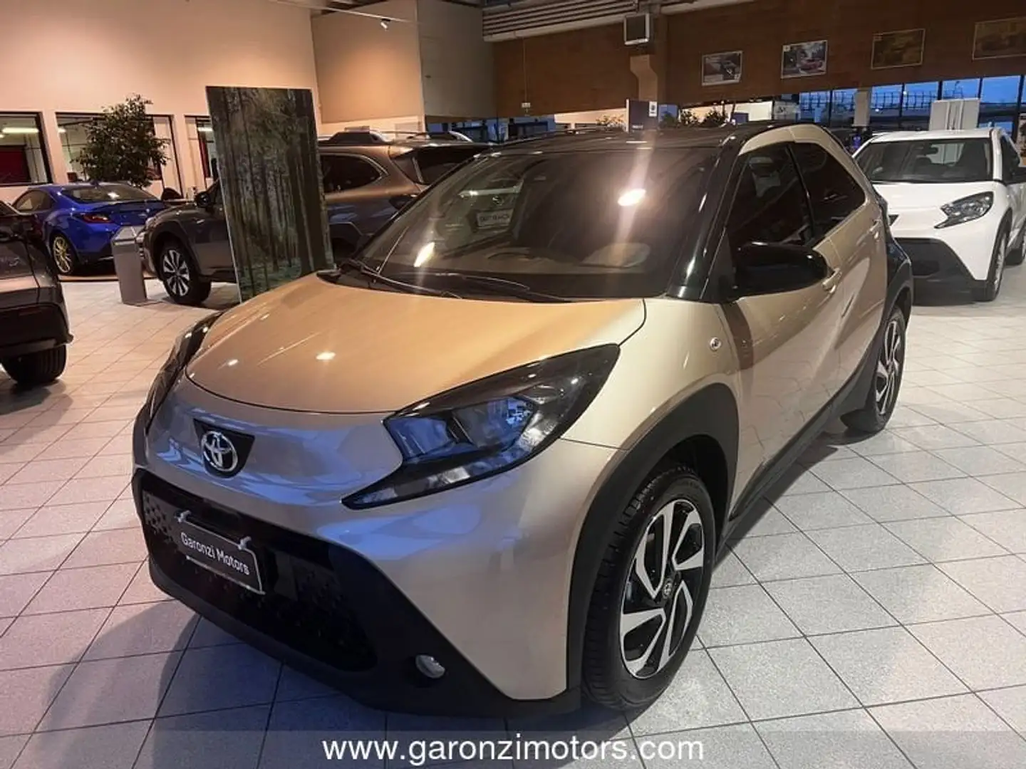 Toyota Aygo X 1.0 VVT-i 72 CV 5 porte Trend - 1