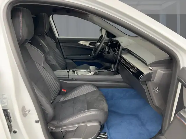 Renault Rafale view 8