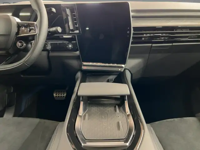 Renault Rafale view 12