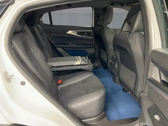 Renault Rafale view 9