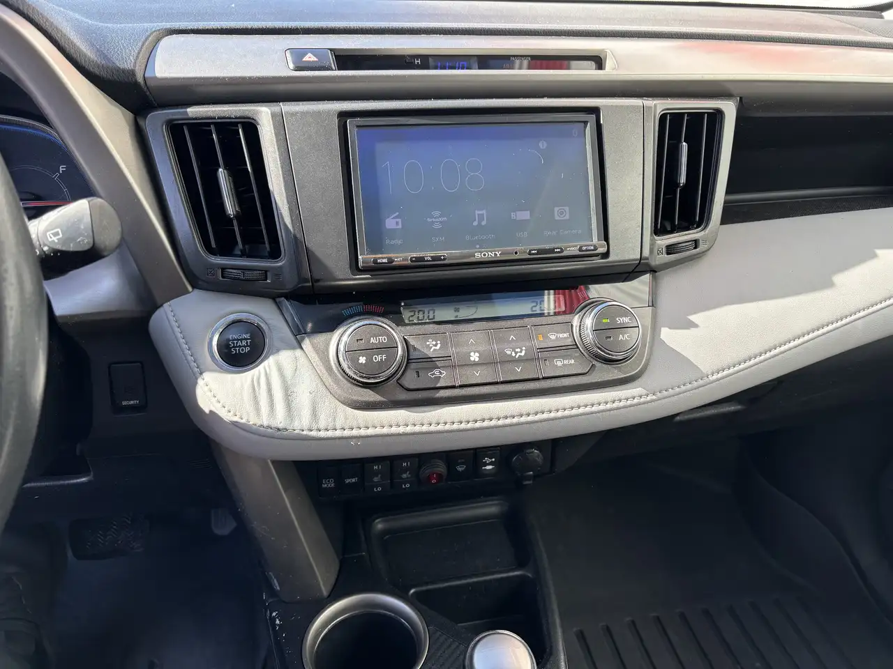 Toyota RAV 4 снимка Toyota RAV 4