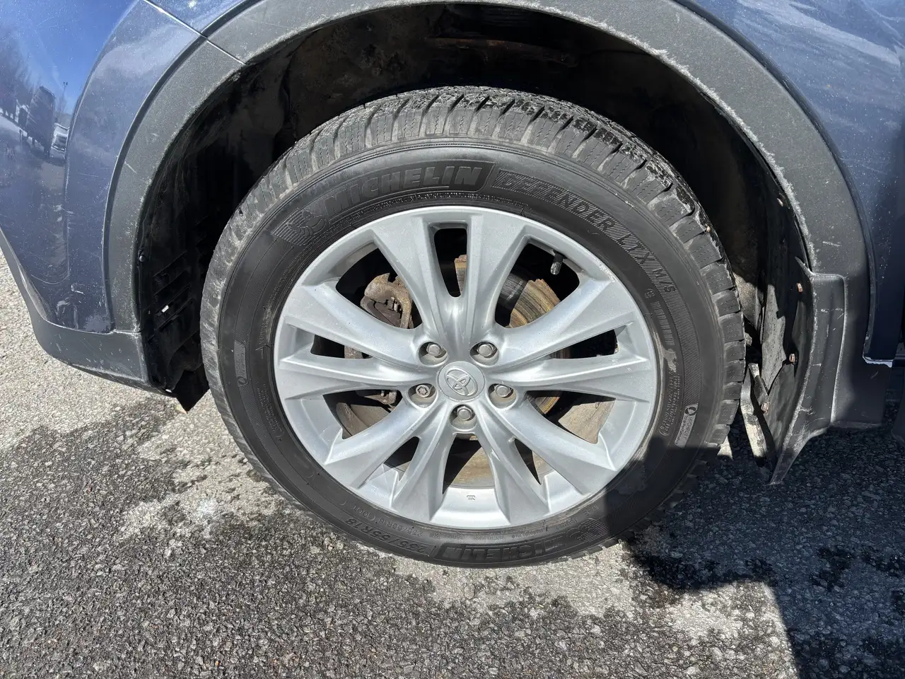 Toyota RAV 4 снимка Toyota RAV 4