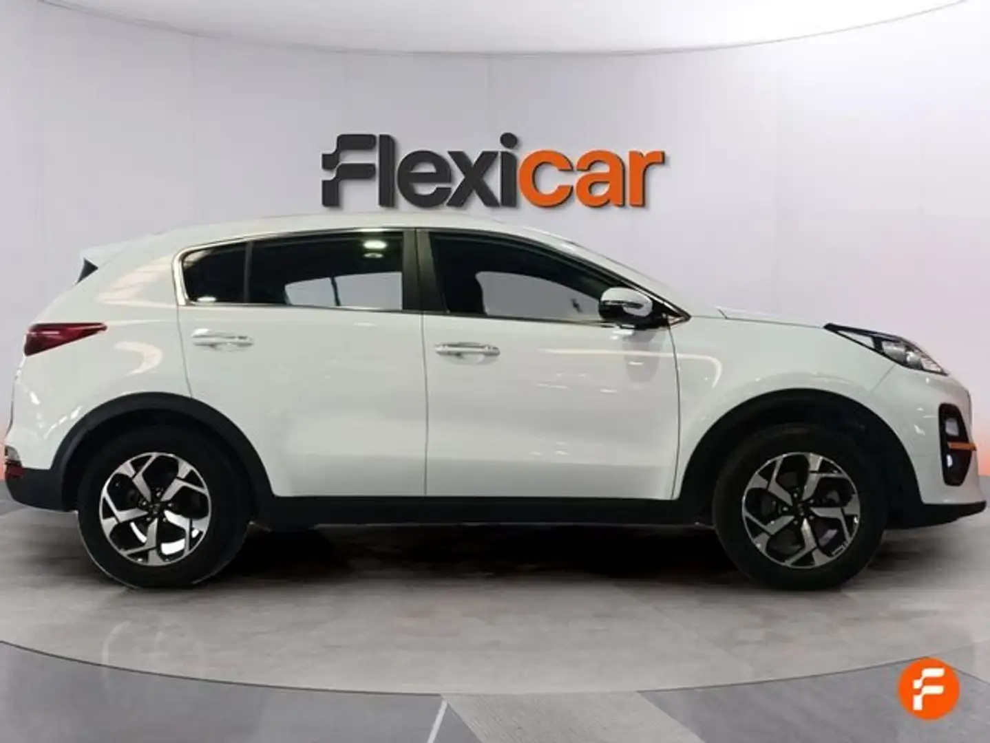Kia Sportage 1.6 MHEV Drive 85kW (115CV) 4x2 Blanco - 2