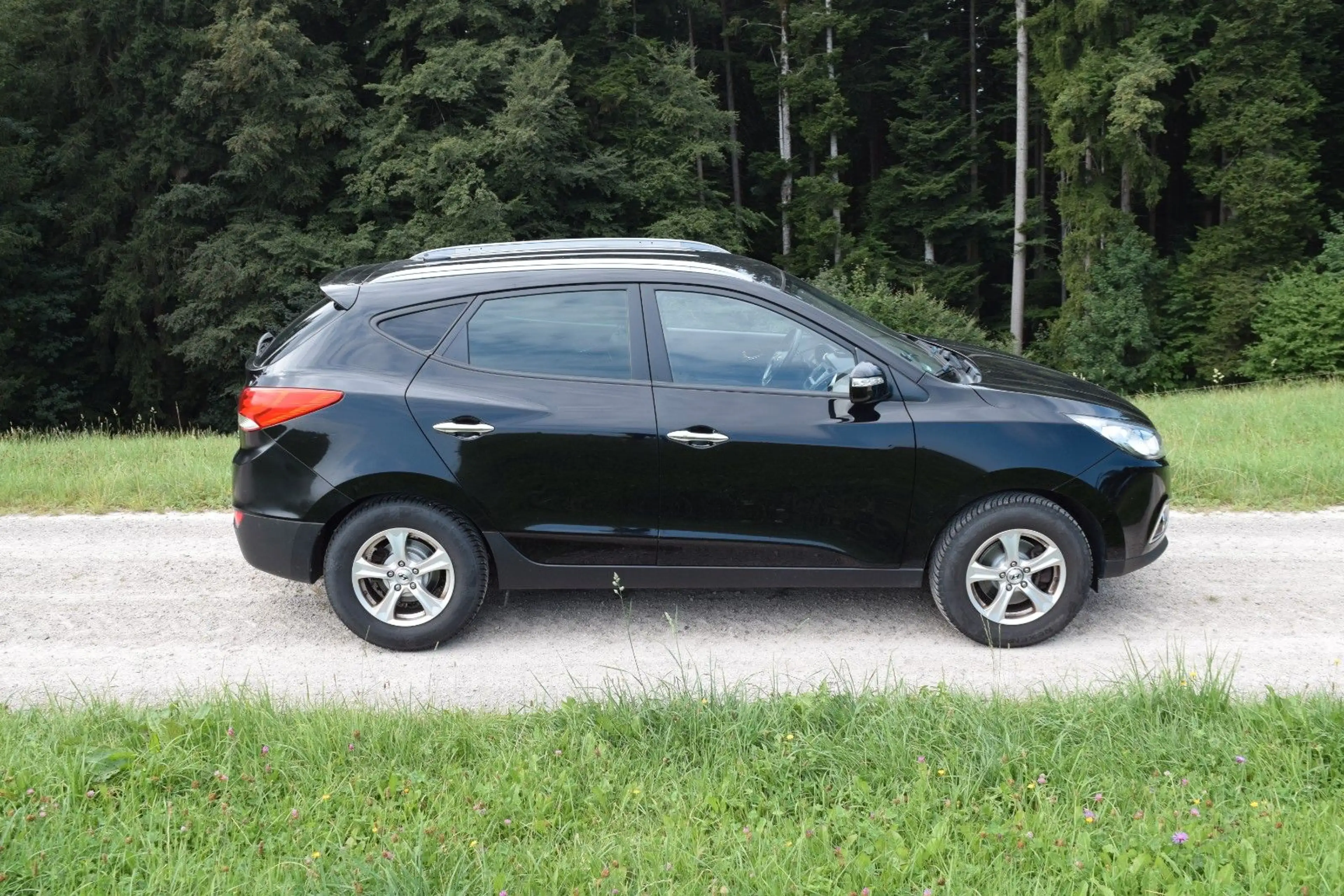 Hyundai iX35 Premium AWD~Diffsperre~Leder~AHK~TÜV NEU — photo 10