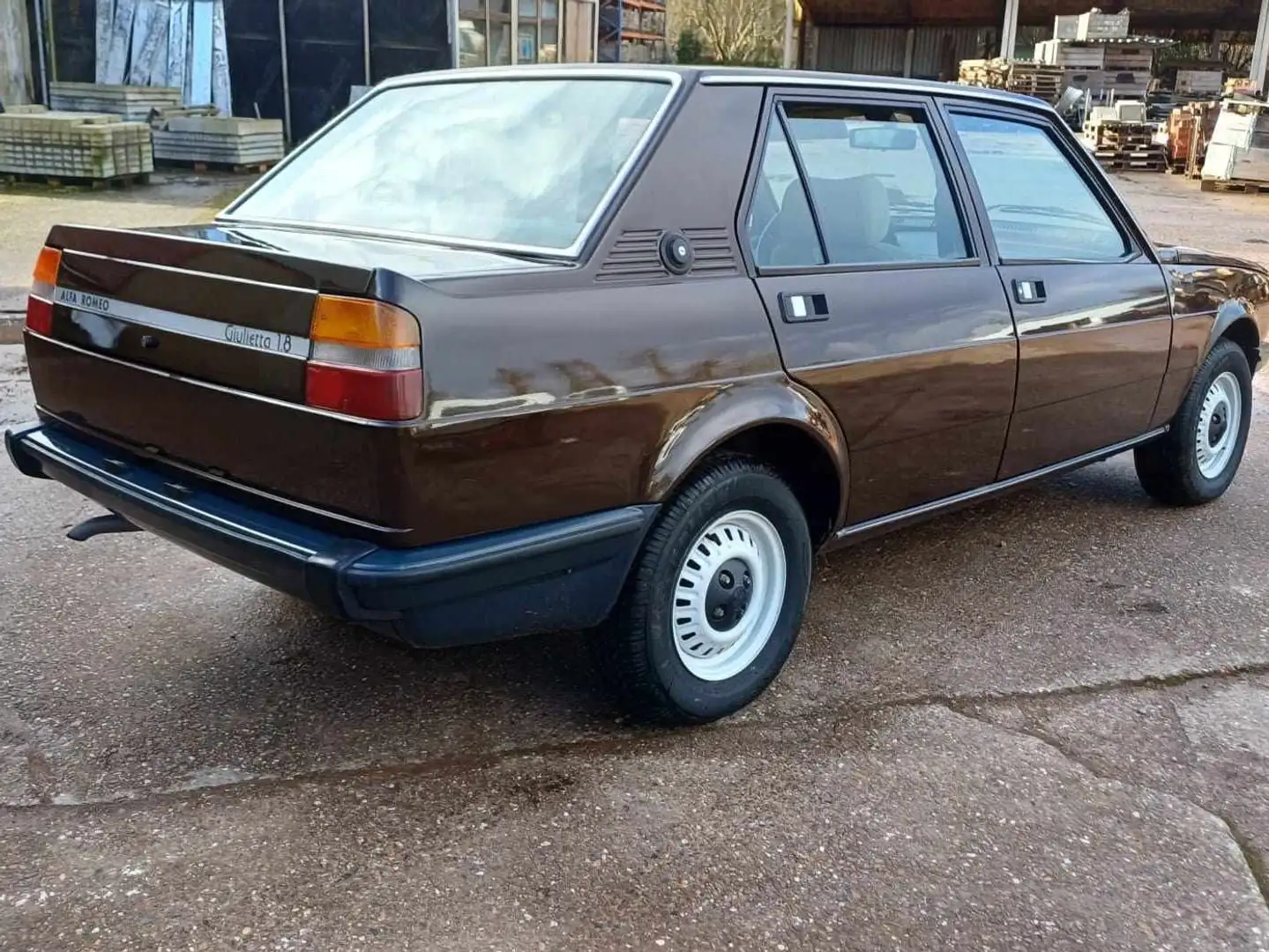Alfa Romeo Giulietta 1800cc Maro - 1