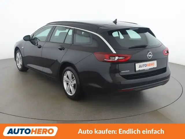 Opel Insignia view 4