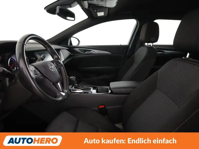 Opel Insignia view 10