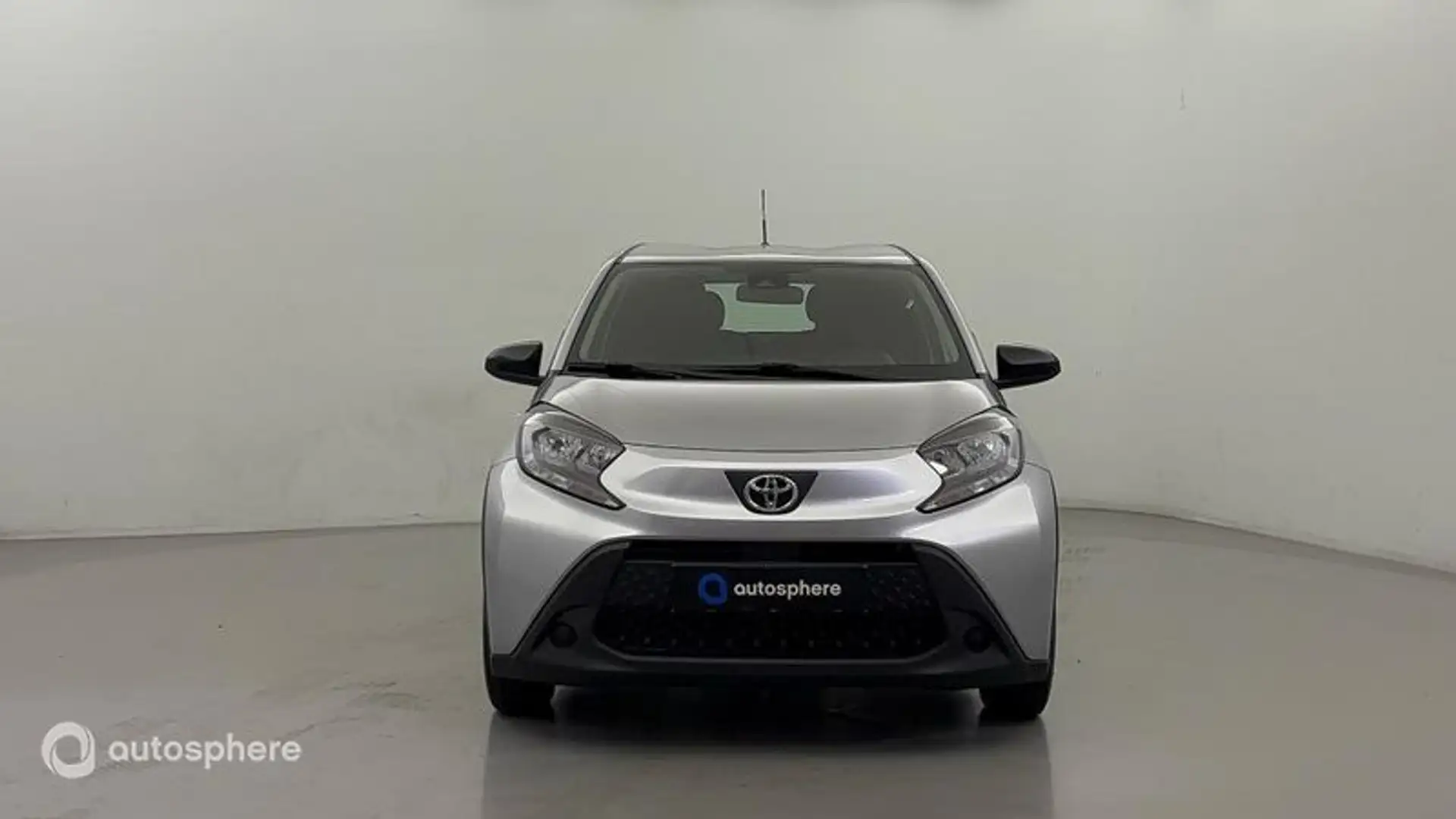 Toyota Aygo X 1.0 VVT-i 72ch Dynamic S-CVT - 2