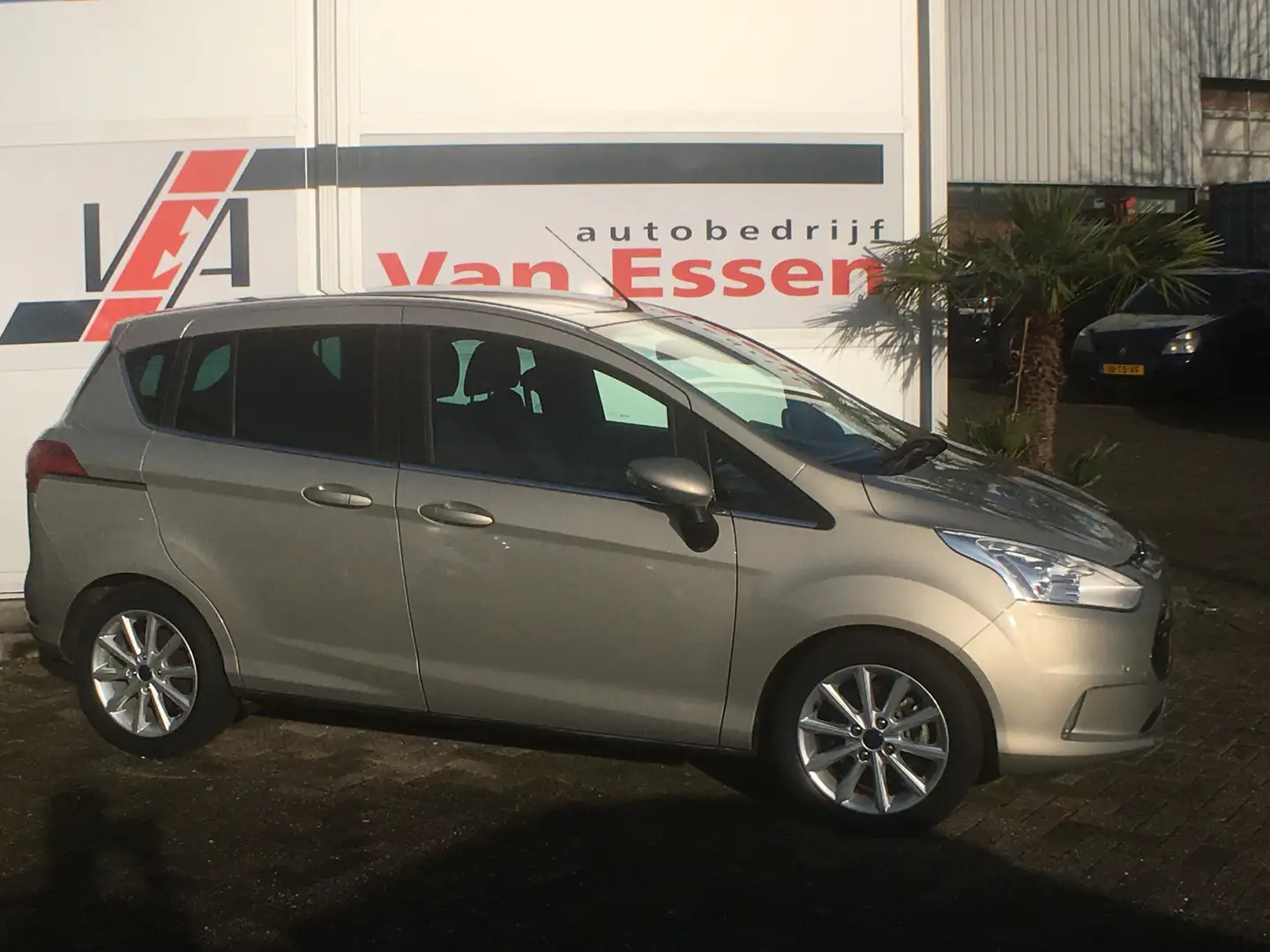 Ford B-Max 1.6 TI-VCT Titanium Lage km.st. N.A.P. origineel N Grijs - 2