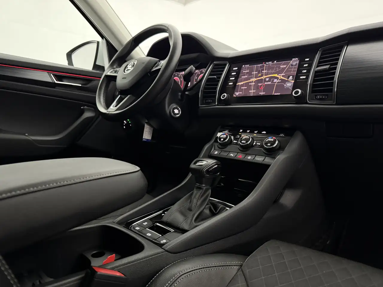 Skoda Kodiaq 1.5 TSI Limited Business Edition 7p. Camera Vi, миниатюра 19