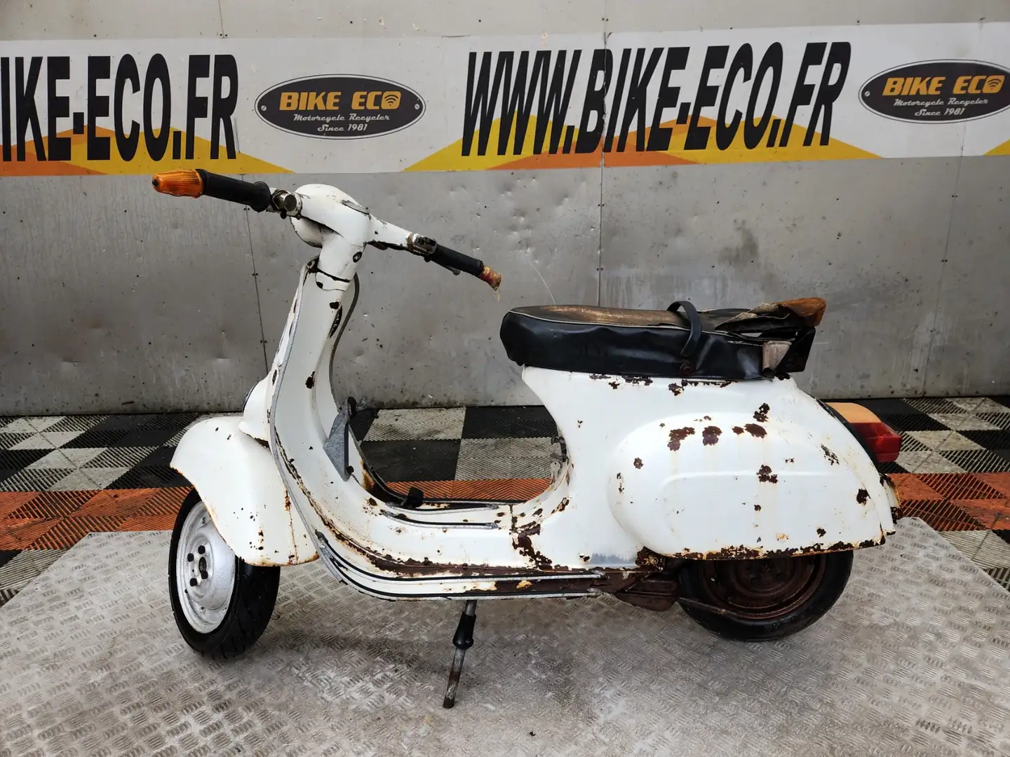 Vespa Primavera Blanco - 2