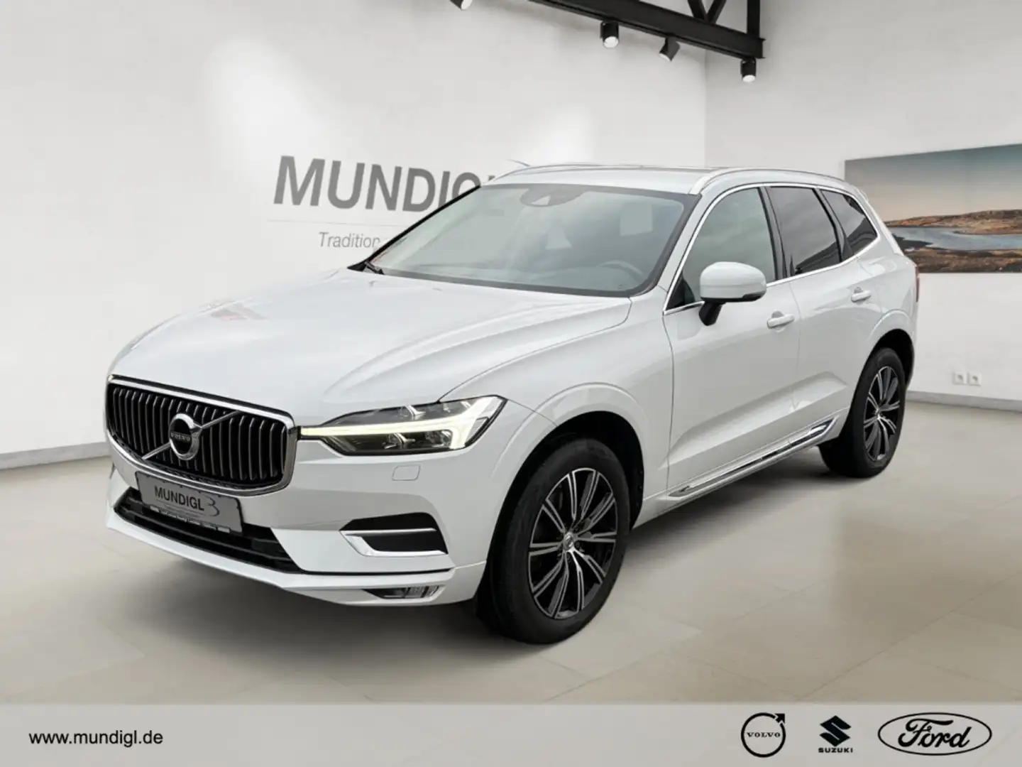 Volvo XC60 Inscription AWD StandHZG AHK-klappbar Navi Memory Weiß - 1