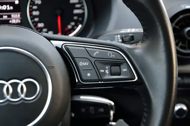 Audi Q2 view 21