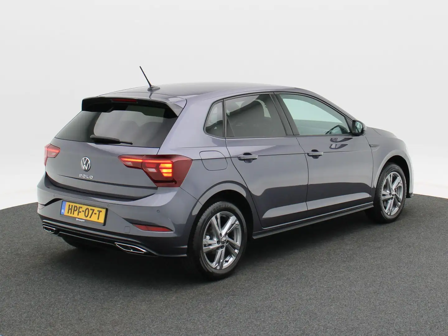 Volkswagen Polo 1.0 TSi Automaat R-Line Business | Adaptive Cruise Grau - 2