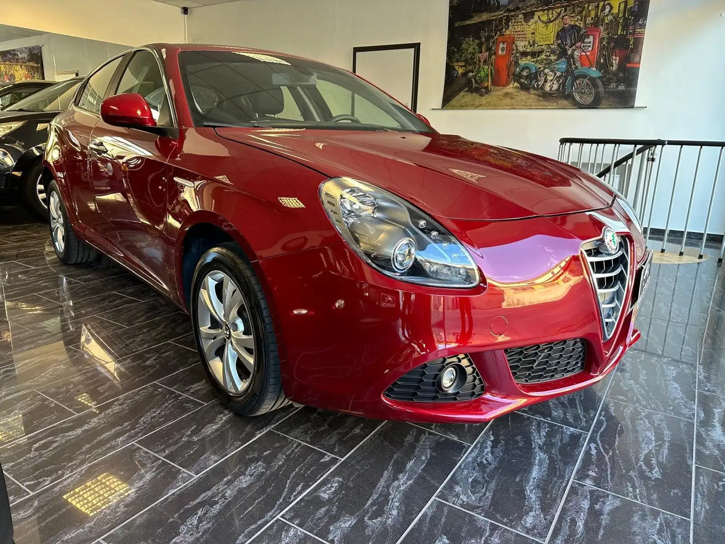 Alfa Romeo Giulietta Giulietta III 2010 1.6 jtdm(2) Distinctive Rouge - 1