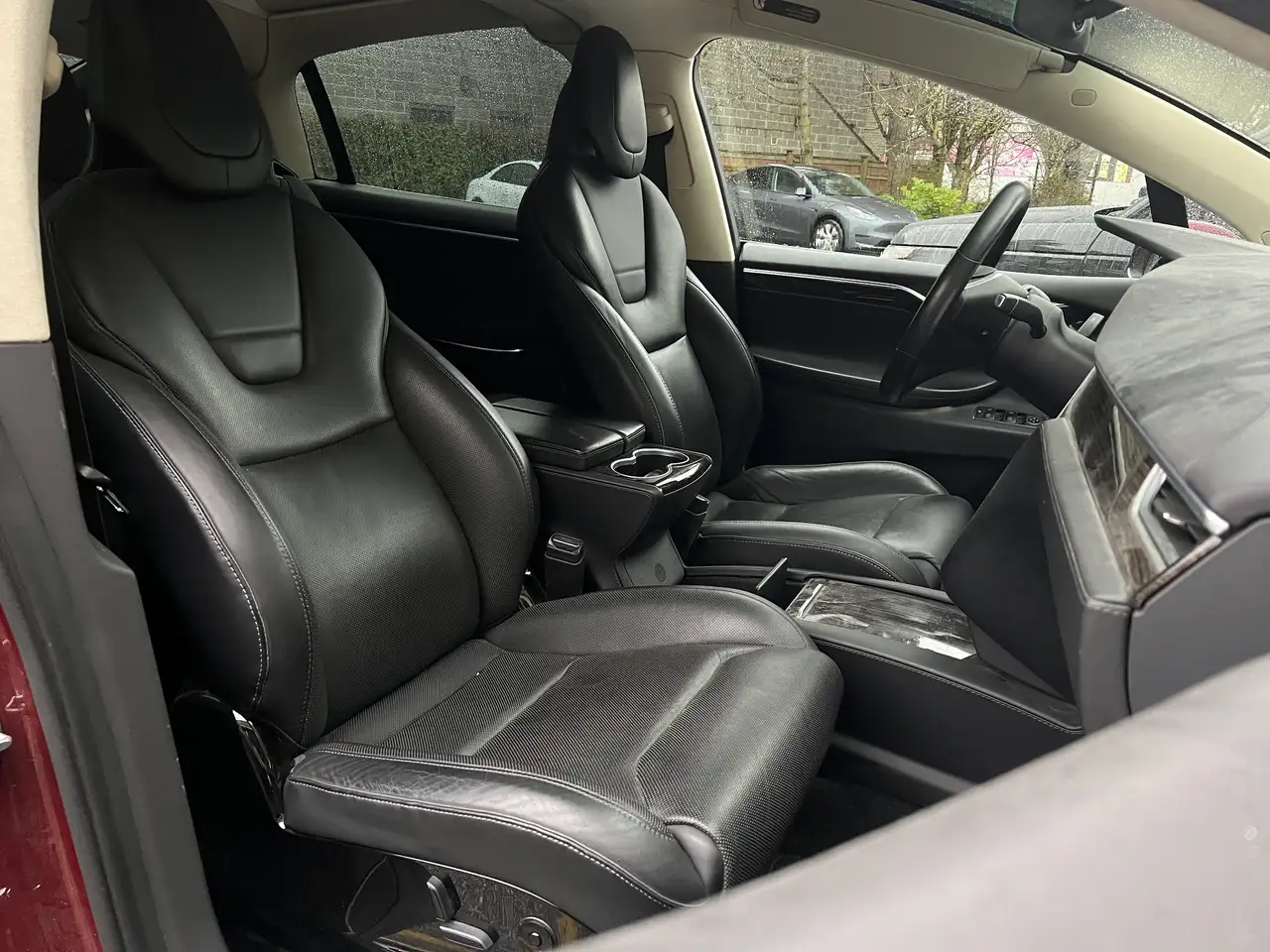 Tesla Model X fotografie Tesla Model X