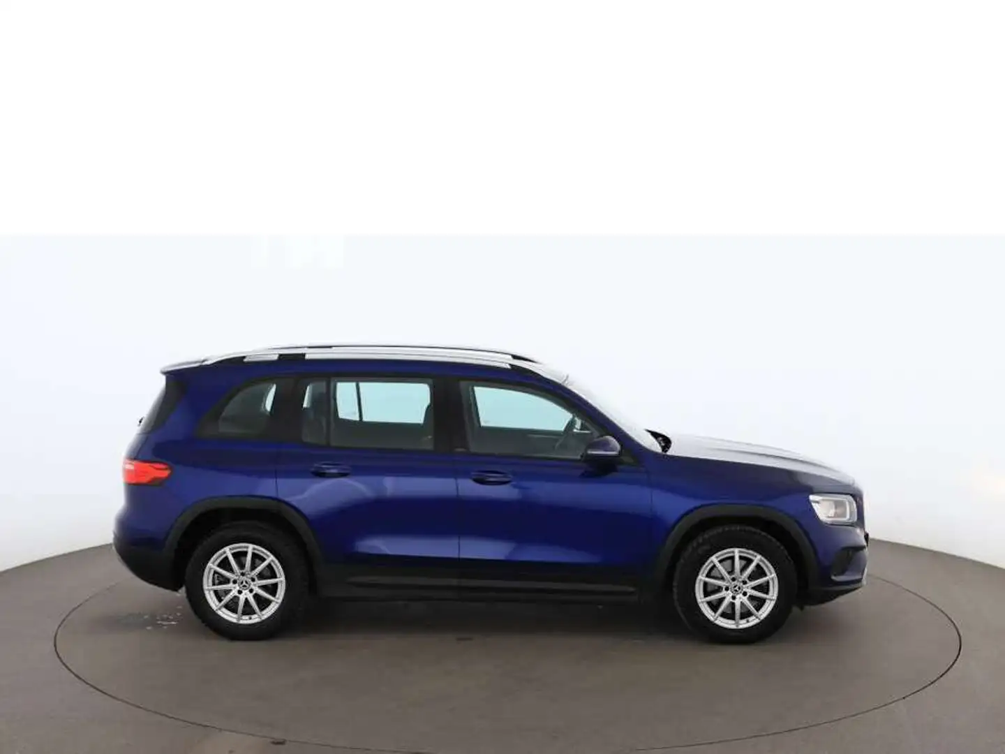 Mercedes-Benz GLB 180 d Aut AHK RADAR NAVI LEDER SITZHZG R-CAM Blau - 2