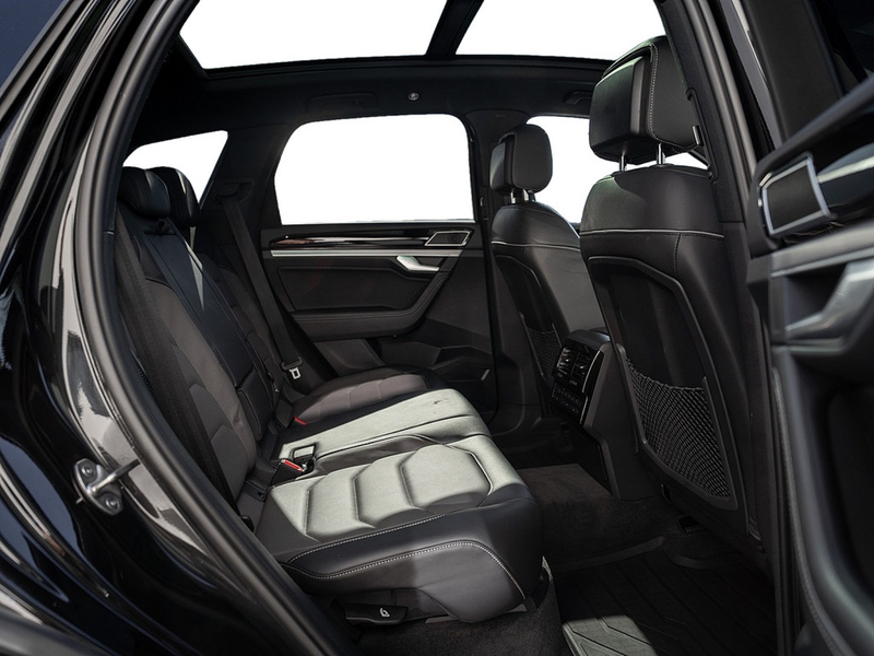 Volkswagen Touareg 3.0 V6 TDI R-Line 4MOTION 360° MATRIX — photo 4