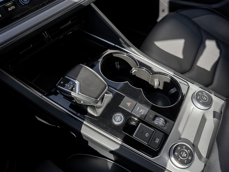 Volkswagen Touareg 3.0 V6 TDI R-Line 4MOTION 360° MATRIX — photo 8