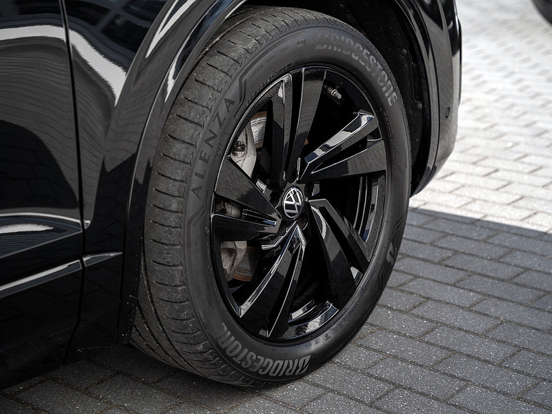Volkswagen Touareg 3.0 V6 TDI R-Line 4MOTION 360° MATRIX — photo 5