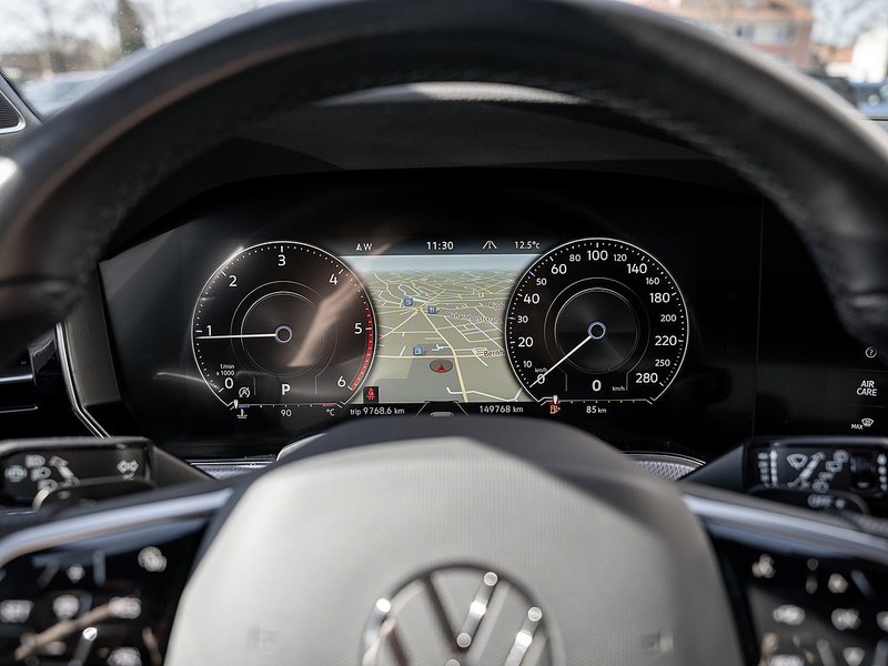Volkswagen Touareg 3.0 V6 TDI R-Line 4MOTION 360° MATRIX — photo 11