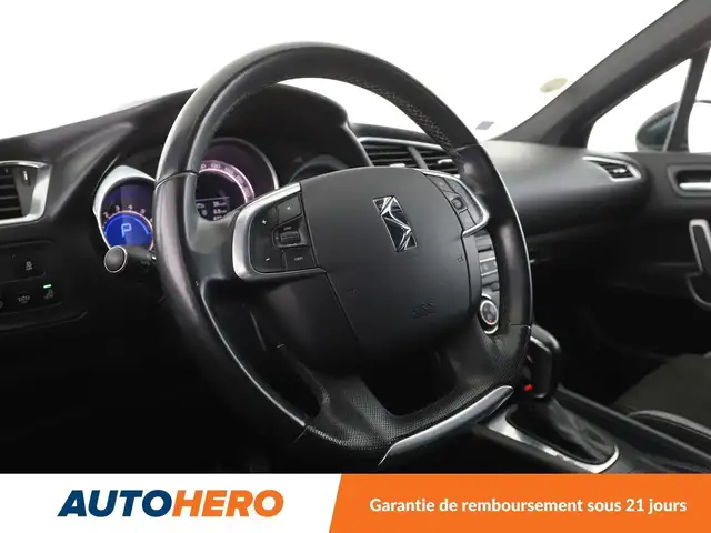 DS Automobiles DS 4 Crossback view 12