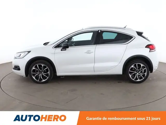 DS Automobiles DS 4 Crossback view 3
