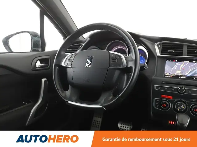 DS Automobiles DS 4 Crossback view 14