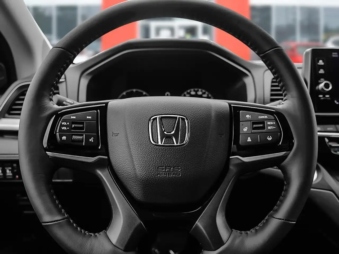 Honda Odyssey снимка Honda Odyssey