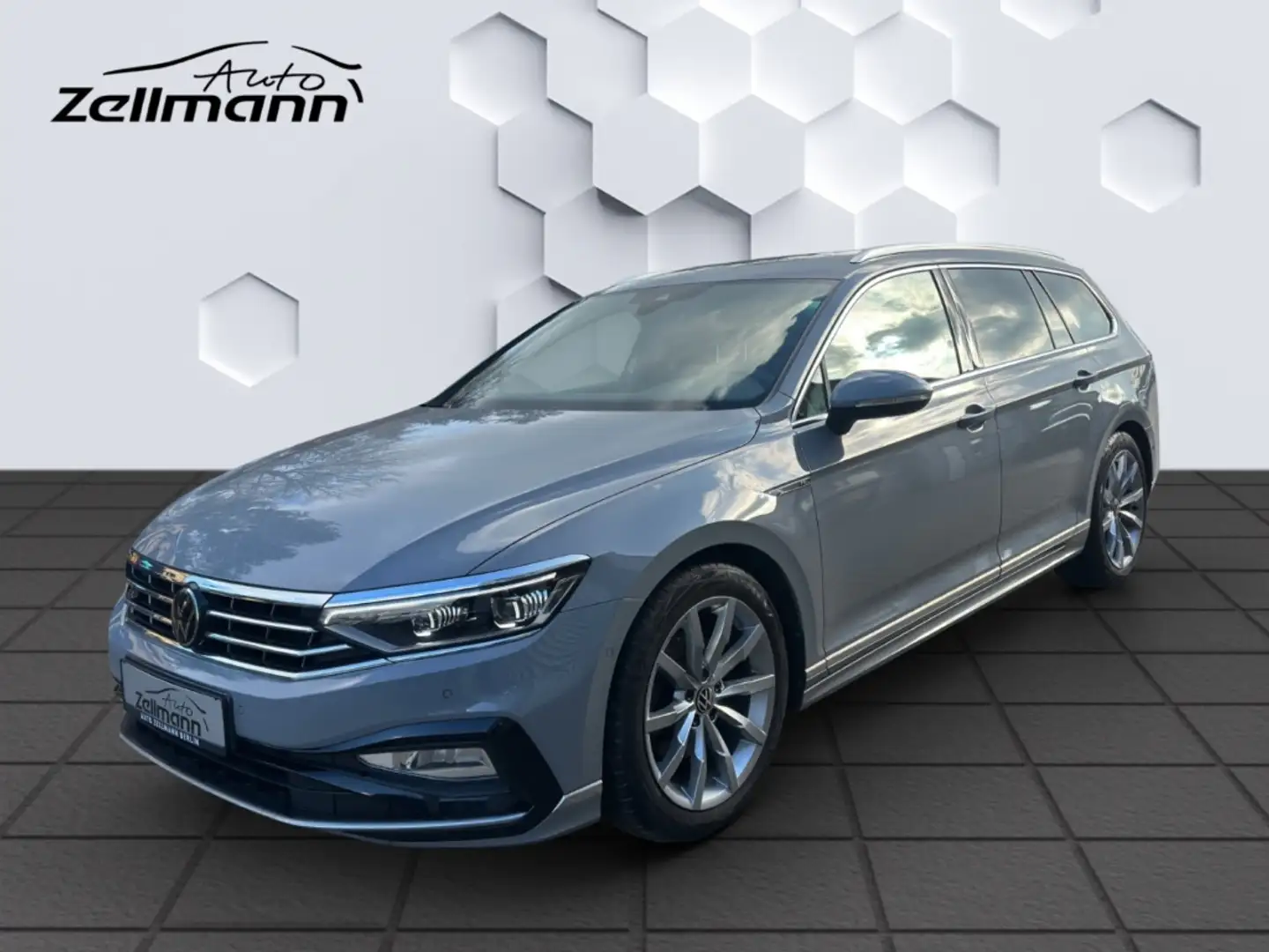Volkswagen Passat Variant 1.5 TSI Start-Stopp EU6d Elegance DSG R-Line Paket Grau - 1
