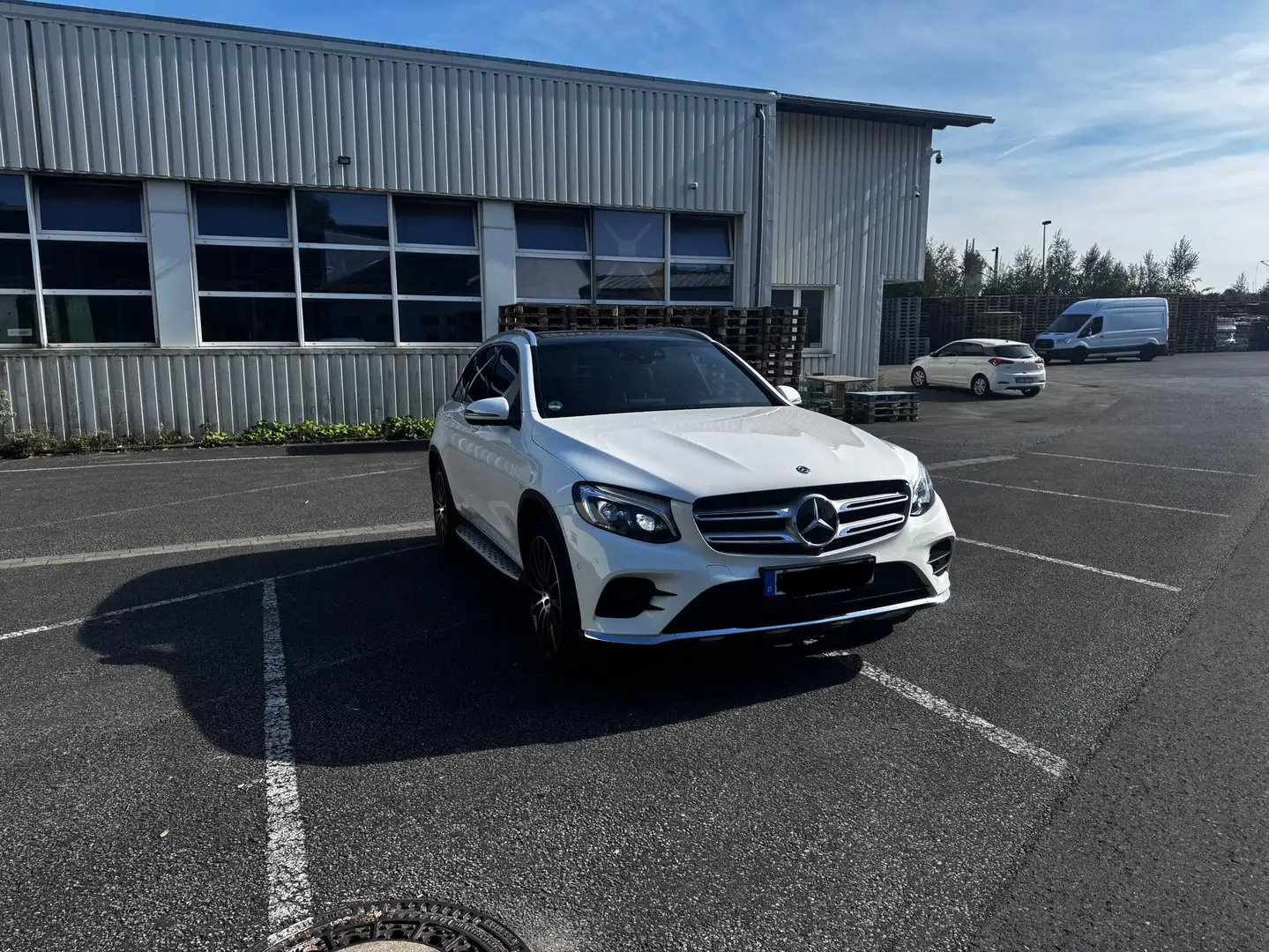 Mercedes-Benz GLC 350 GLC 350 d 4Matic (253.925) Bílá - 1