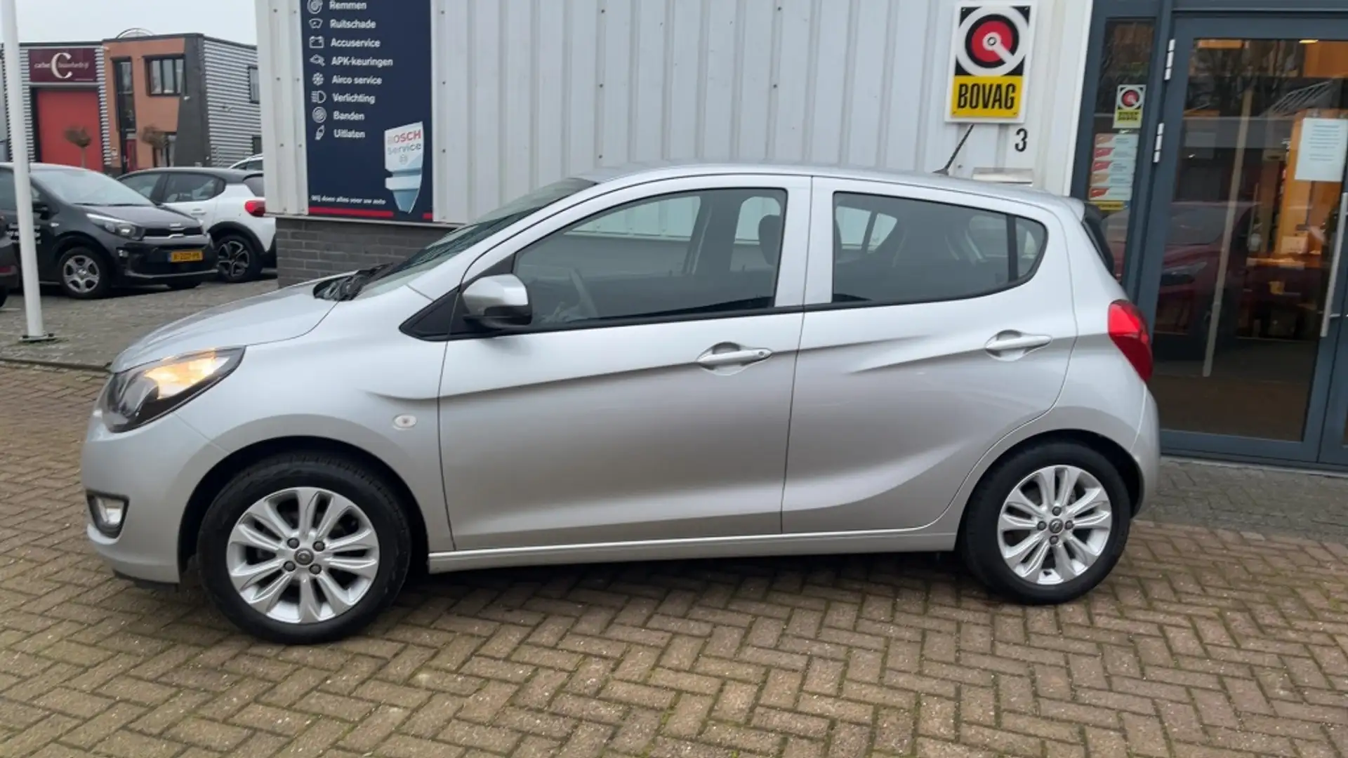 Opel Karl 1.0 120 Jaar Edition Gris - 1