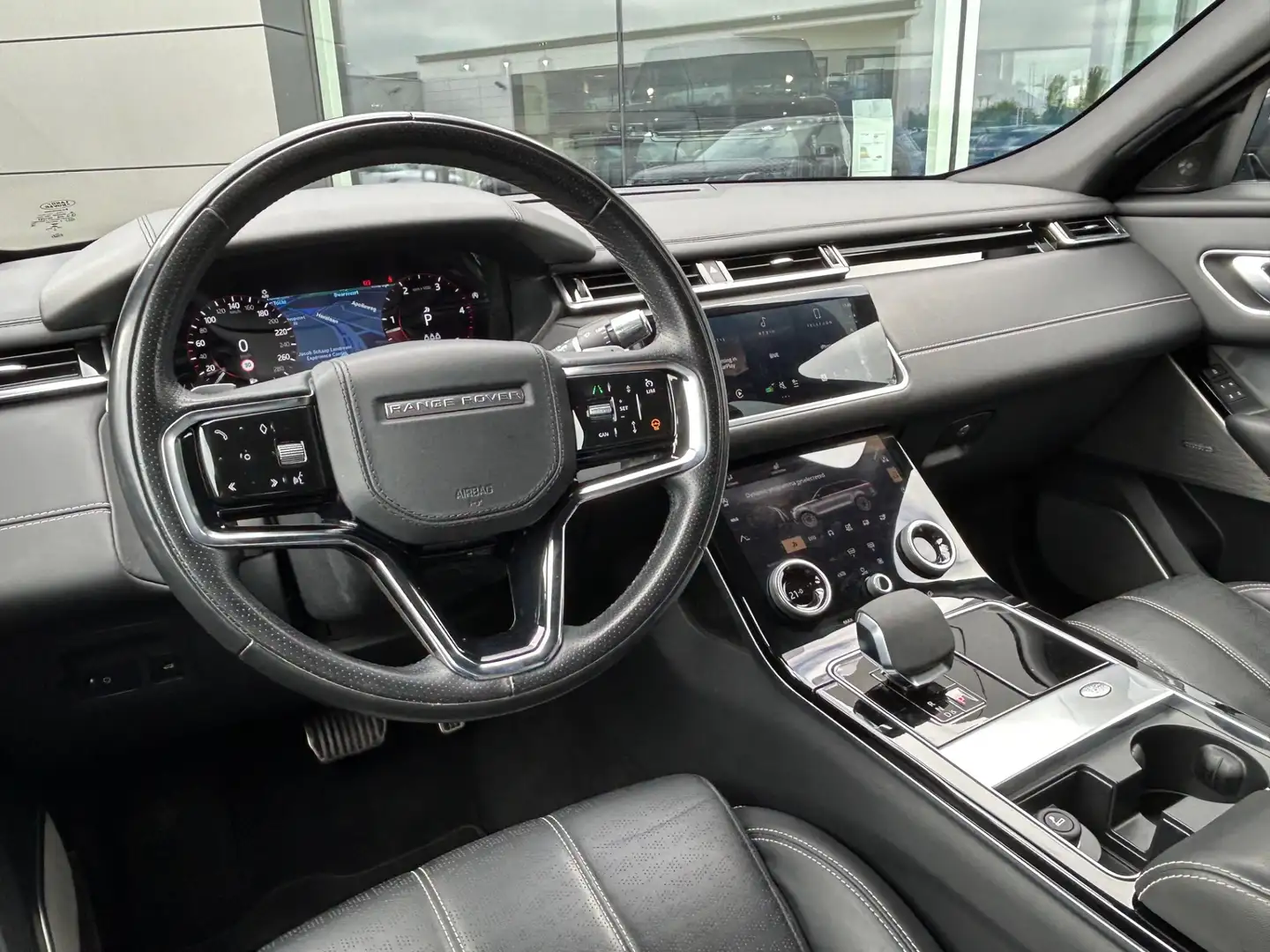 Land Rover Range Rover Velar 3.0 D300 AWD R-Dynamic HSE | Massage | Elektr. tre Blauw - 2
