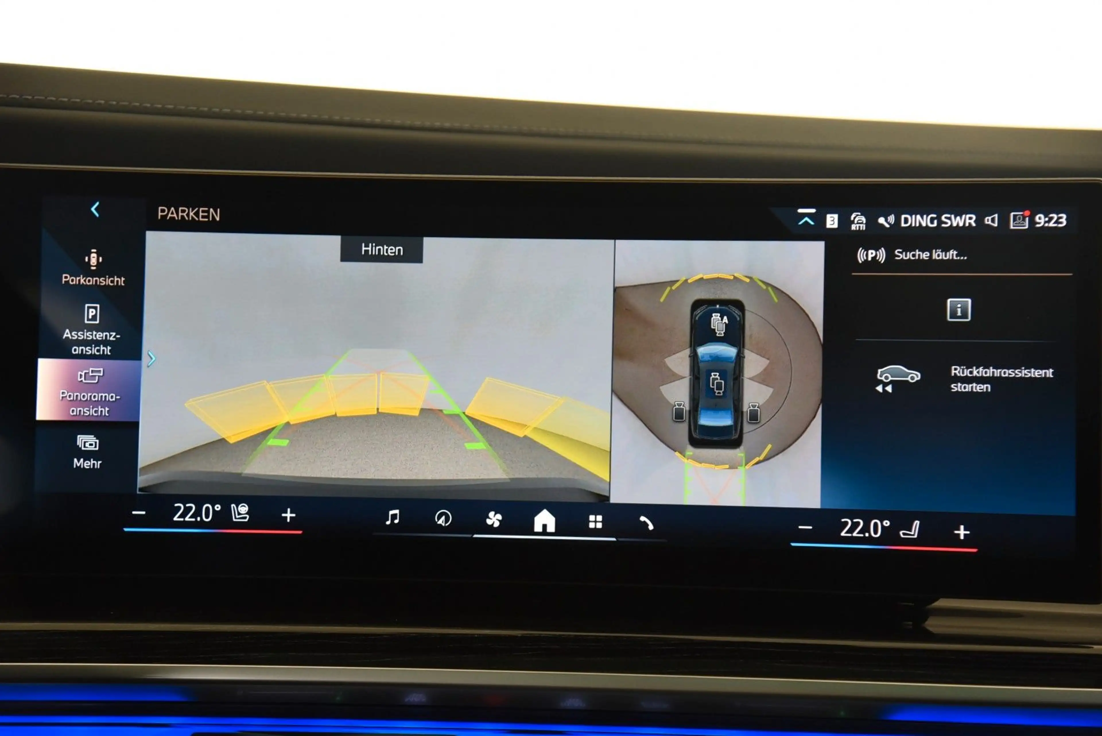 BMW 740 d xDrive M Sport Pro StandHzg LED Pano HUD — photo 12