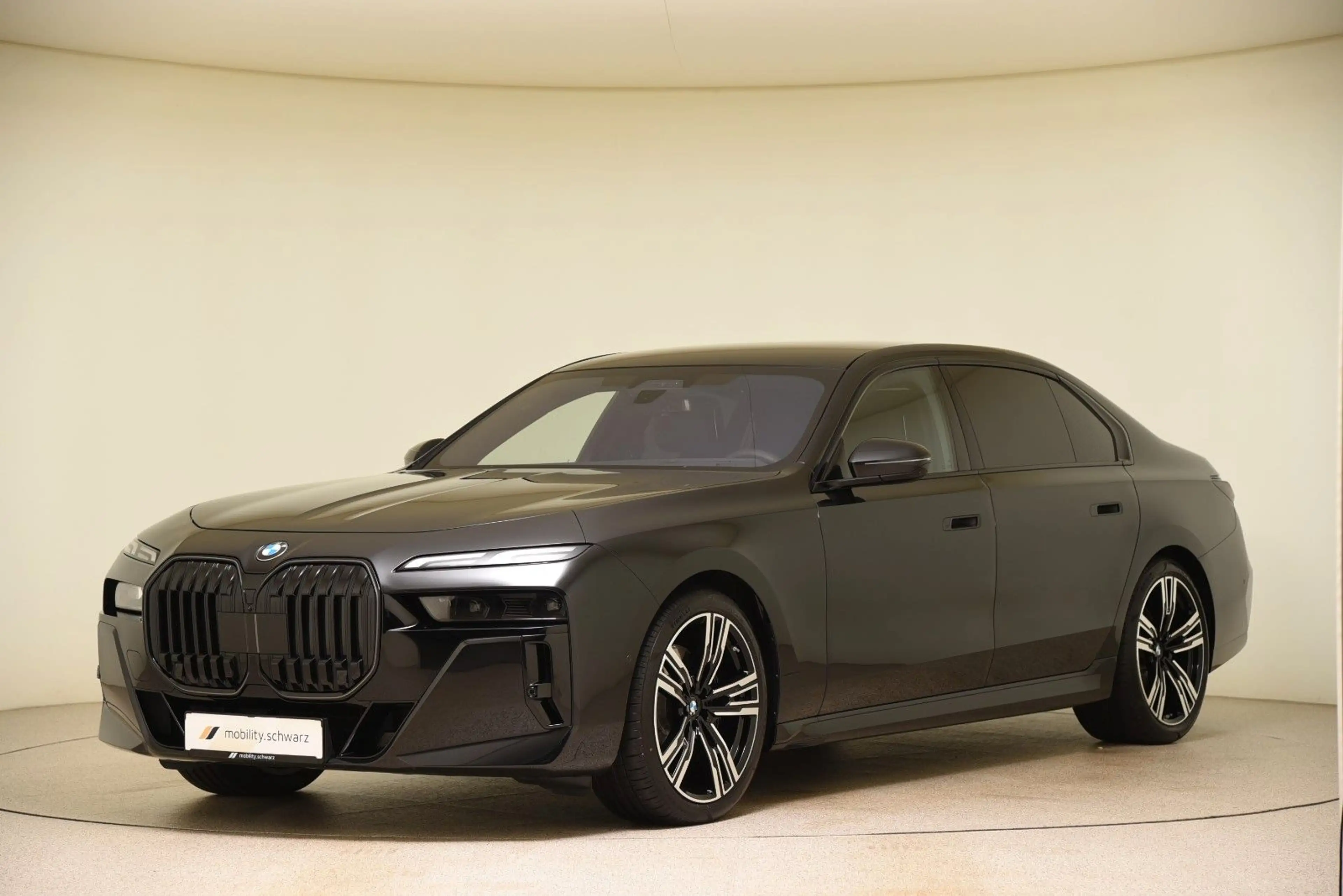BMW 740 d xDrive M Sport Pro StandHzg LED Pano HUD