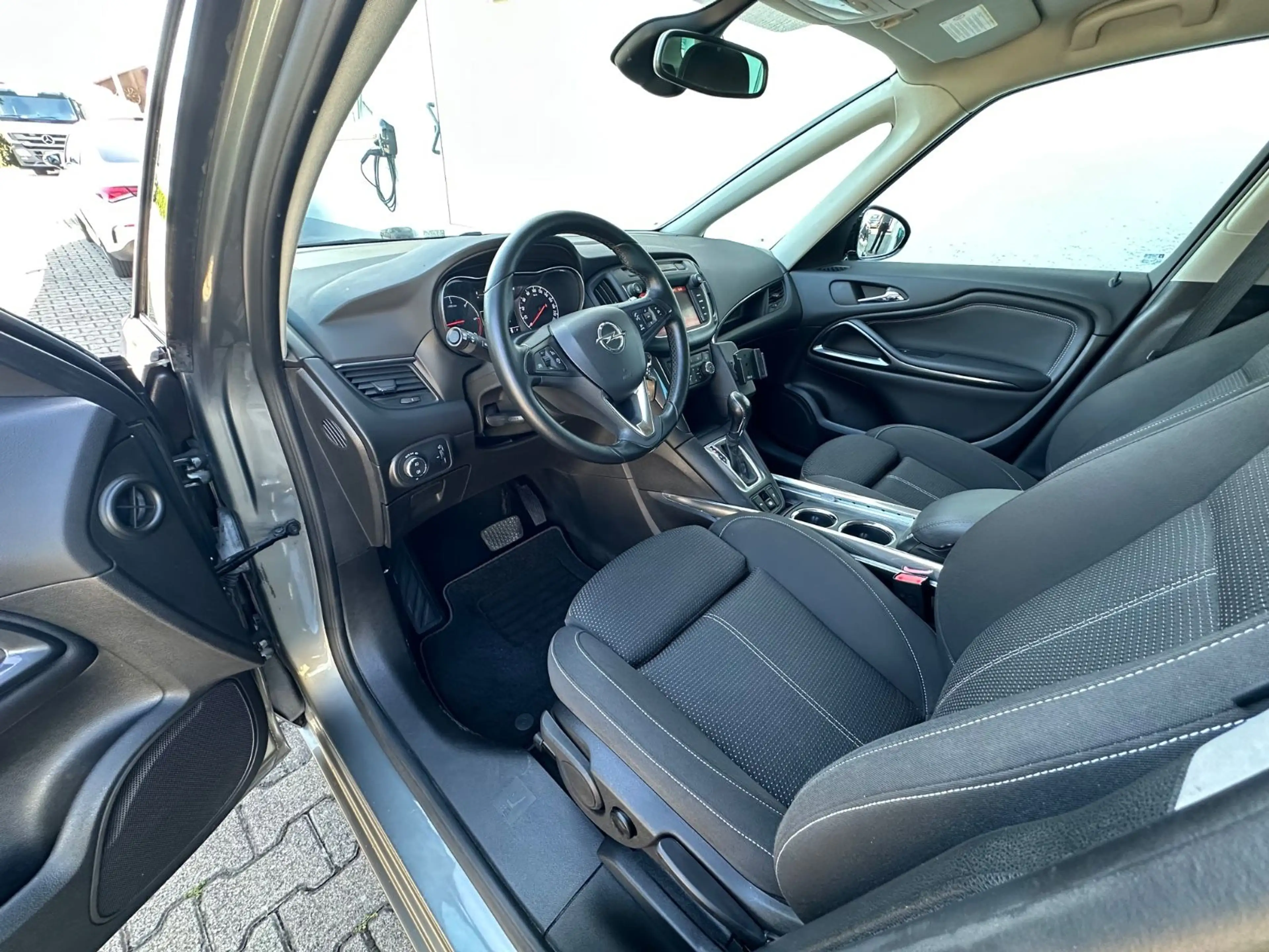 Opel Zafira C Innovation 7-Sitzer/Navi/LED-S/PDC/AHK — photo 13