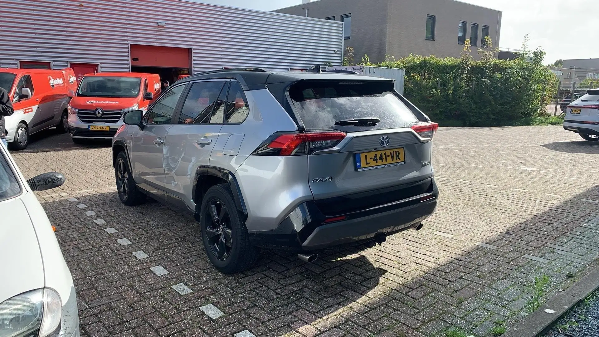 Toyota RAV 4 2.5 Hybrid Bi-Tone | Trekhaak | Adaptieve Cruise C Grijs - 2