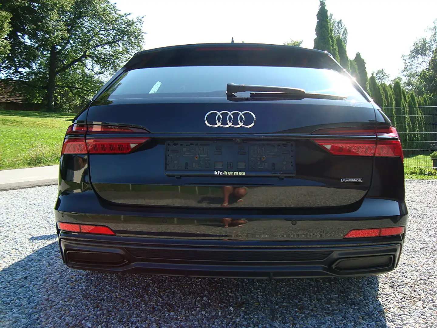 Audi A6 Avant 55 TFSI e Mod 24 S-Line HD-Matrix 1-Hand !! Schwarz - 2